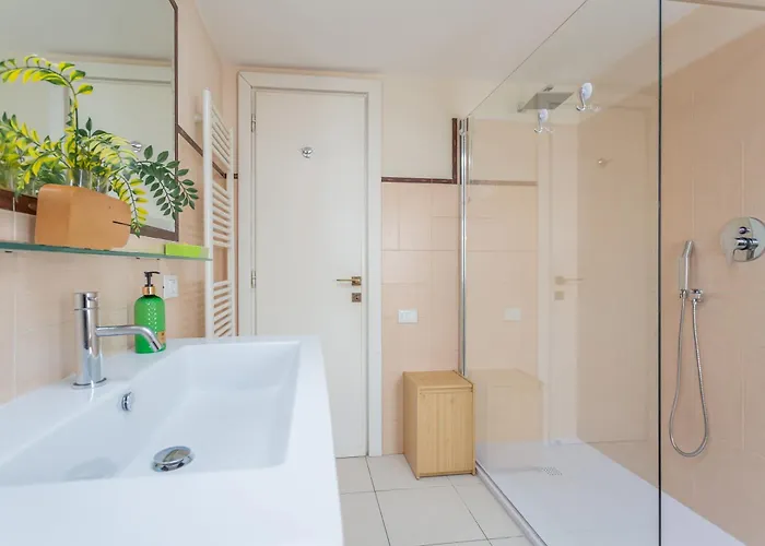 Skyline Penthouse With Private Rooftop Appartement Rome